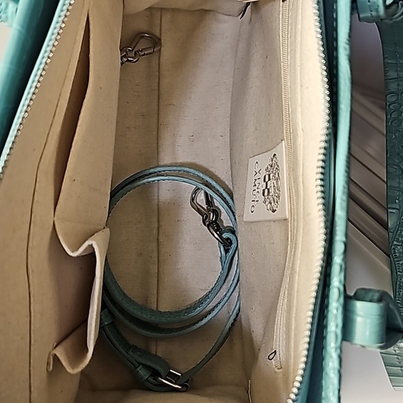 Vince Camuto Leather Byron Tote. BNWT. Never used. - Picture 9 of 11